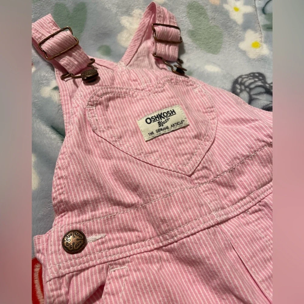 EUC Vintage Oshkosh B’Gosh Pink Seersucker Heart Overalls